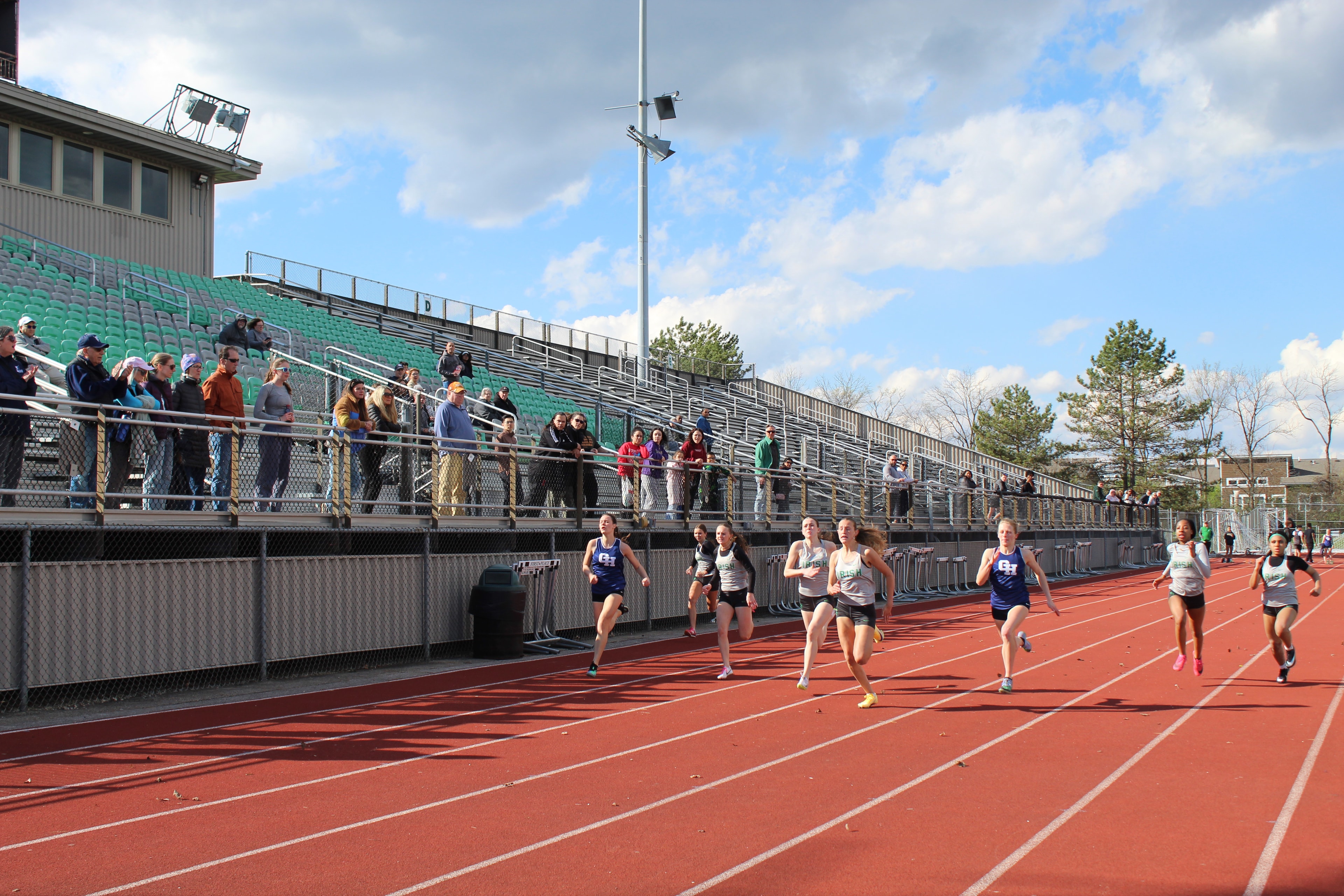 Scioto Irish girls racing on the track