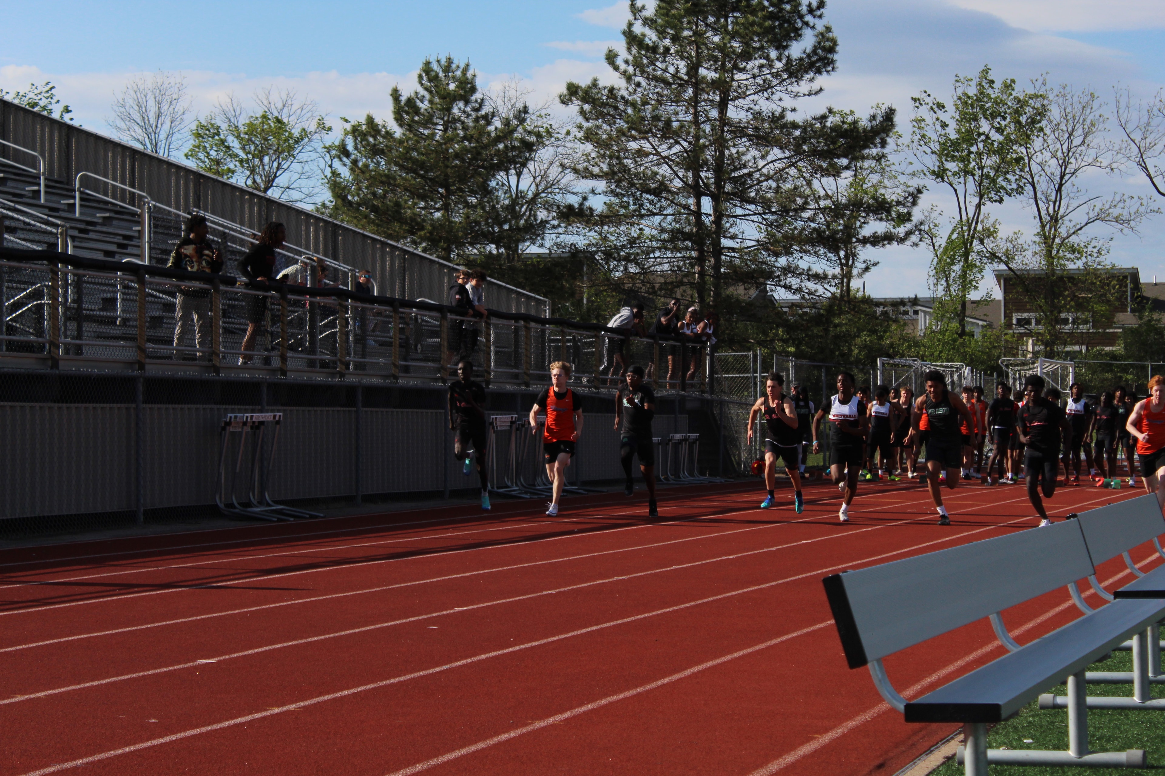 Boys sprint race with large field of competitors