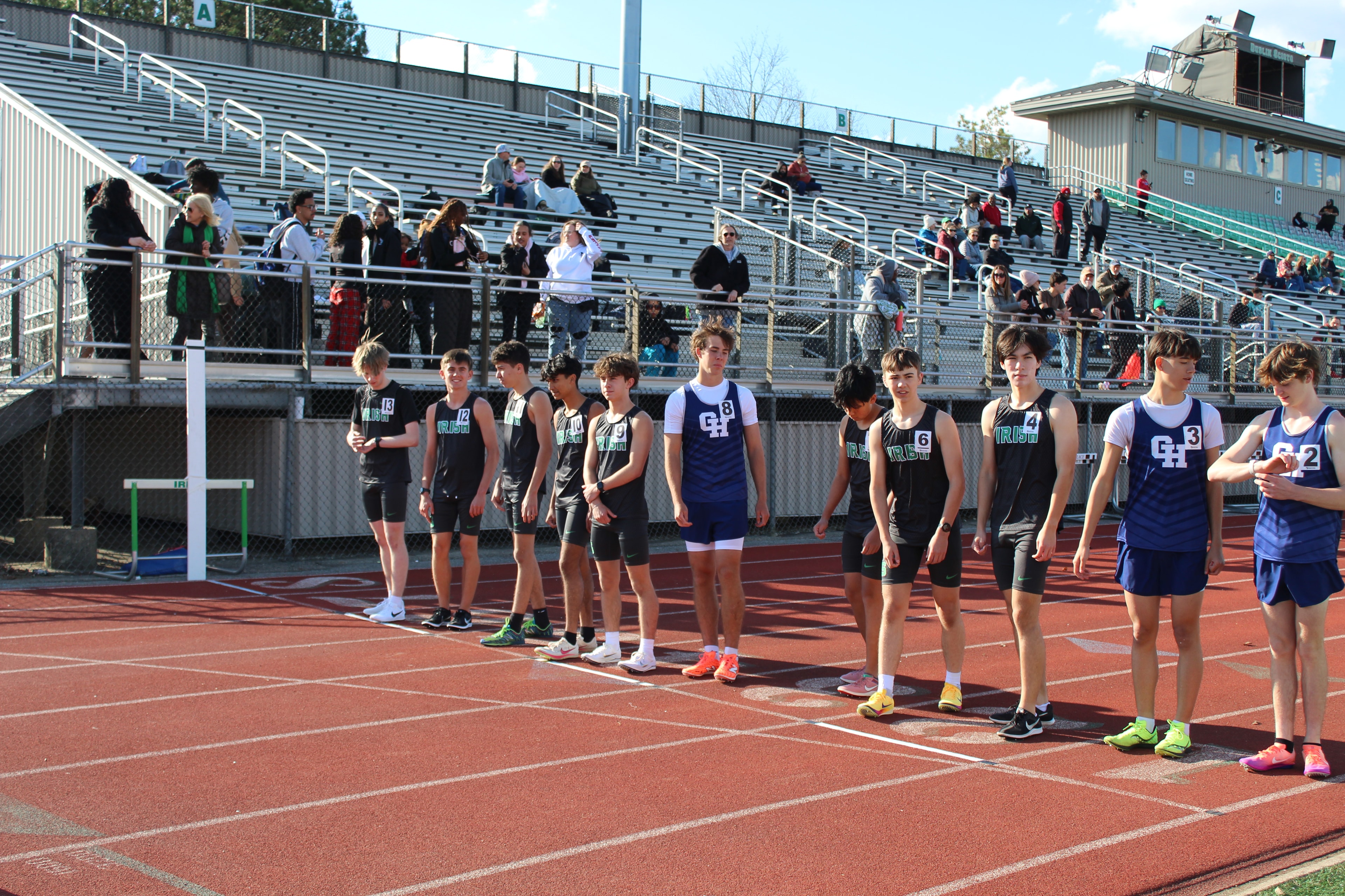 Scioto Irish boys lined up at the start